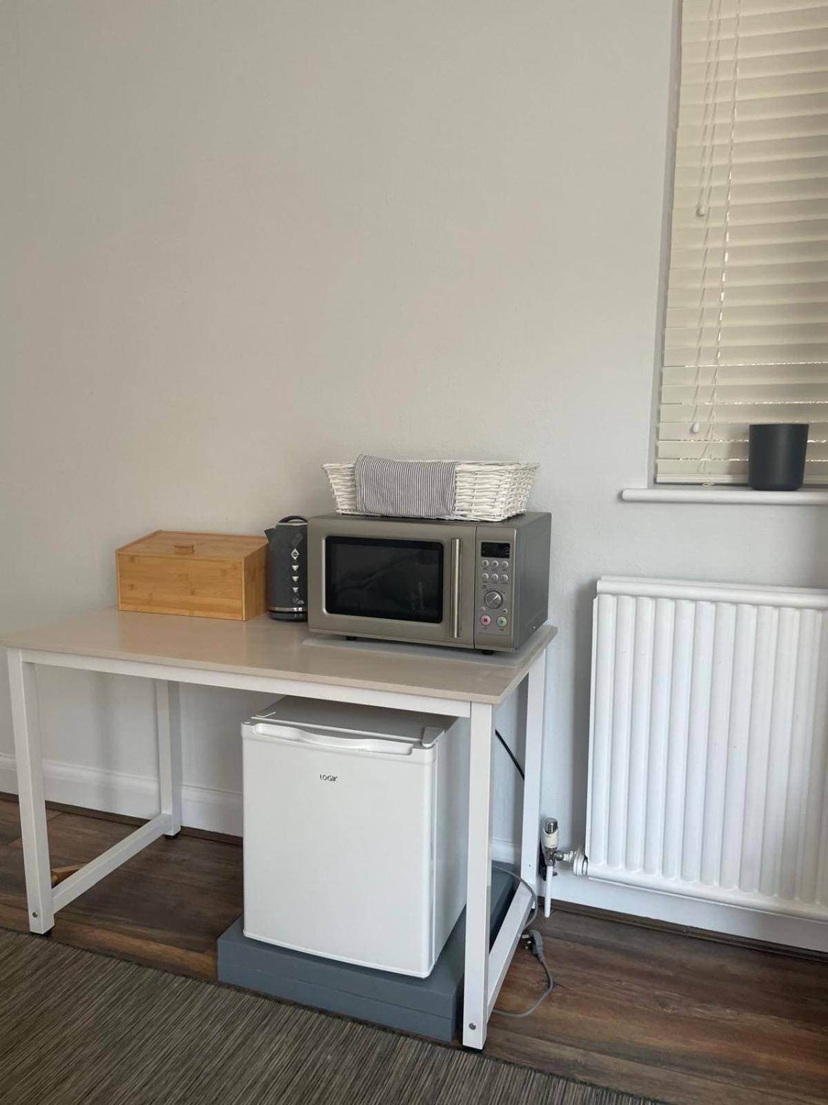 Spacious Double Studio-Style Room Orpington Exteriör bild